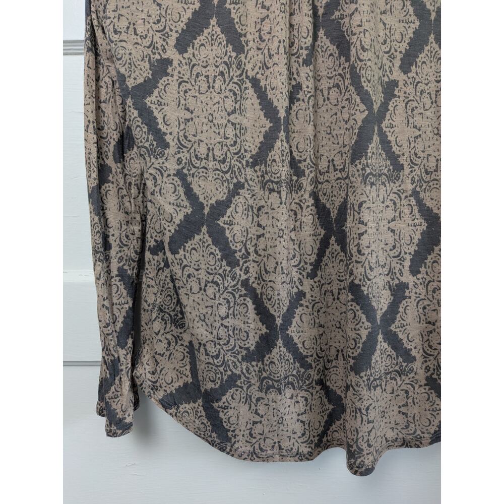 Tiny Anthropologie Floral Wrap Blouse Small Surplice Long Sleeve Gray - Picture 15 of 16